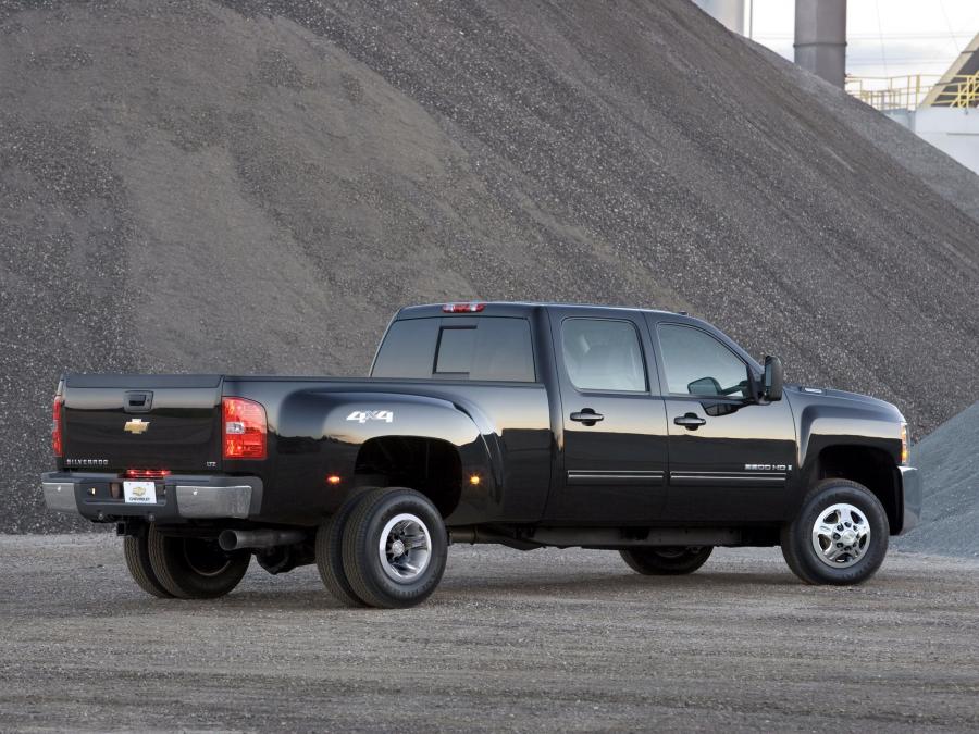  Chevrolet Silverado 3500 HD Crew Cab 2007 года  (фото 14 из 15)